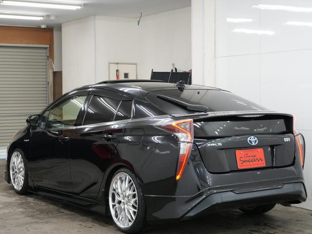 プリウス Ｓ　フロントモデリスタエアロ／サイドモデリスタ／車高調／ローダウン／ＷＯＲＫ　ＳＣＨＷＥＲＴＱＵＥＬＬ　１９ＡＷ／トヨタ純正９インチナビ／バックカメラ／Ｂｌｕｅｔｏｏｔｈ／ＥＴＣ／サンルーフ／（54枚目）