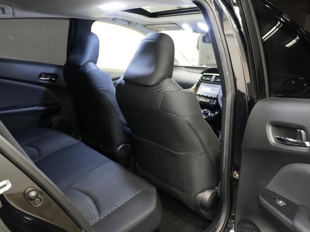 プリウス Ｓ　フロントモデリスタエアロ／サイドモデリスタ／車高調／ローダウン／ＷＯＲＫ　ＳＣＨＷＥＲＴＱＵＥＬＬ　１９ＡＷ／トヨタ純正９インチナビ／バックカメラ／Ｂｌｕｅｔｏｏｔｈ／ＥＴＣ／サンルーフ／（66枚目）