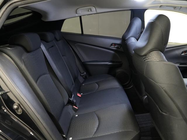 プリウス Ｓ　フロントモデリスタエアロ／サイドモデリスタ／車高調／ローダウン／ＷＯＲＫ　ＳＣＨＷＥＲＴＱＵＥＬＬ　１９ＡＷ／トヨタ純正９インチナビ／バックカメラ／Ｂｌｕｅｔｏｏｔｈ／ＥＴＣ／サンルーフ／（67枚目）