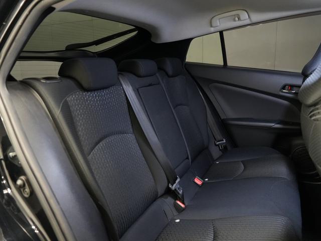 プリウス Ｓ　フロントモデリスタエアロ／サイドモデリスタ／車高調／ローダウン／ＷＯＲＫ　ＳＣＨＷＥＲＴＱＵＥＬＬ　１９ＡＷ／トヨタ純正９インチナビ／バックカメラ／Ｂｌｕｅｔｏｏｔｈ／ＥＴＣ／サンルーフ／（68枚目）