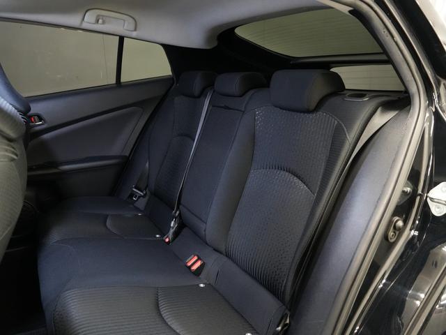 プリウス Ｓ　フロントモデリスタエアロ／サイドモデリスタ／車高調／ローダウン／ＷＯＲＫ　ＳＣＨＷＥＲＴＱＵＥＬＬ　１９ＡＷ／トヨタ純正９インチナビ／バックカメラ／Ｂｌｕｅｔｏｏｔｈ／ＥＴＣ／サンルーフ／（76枚目）