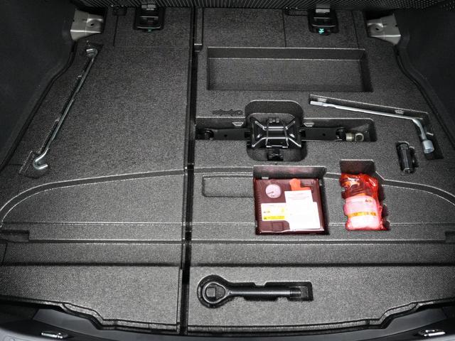 プリウス Ｓ　フロントモデリスタエアロ／サイドモデリスタ／車高調／ローダウン／ＷＯＲＫ　ＳＣＨＷＥＲＴＱＵＥＬＬ　１９ＡＷ／トヨタ純正９インチナビ／バックカメラ／Ｂｌｕｅｔｏｏｔｈ／ＥＴＣ／サンルーフ／（78枚目）