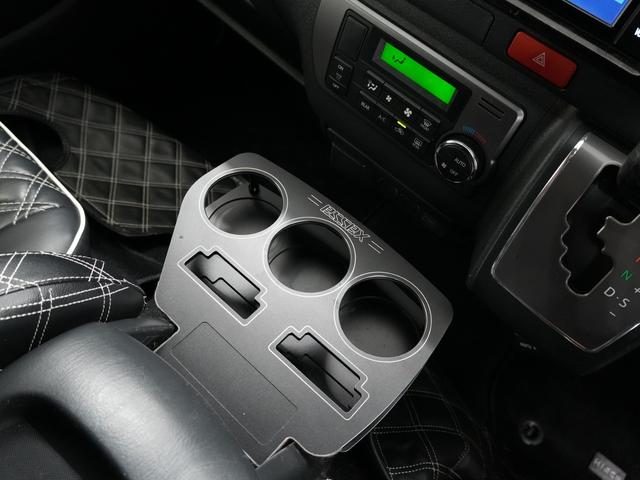 ハイエースバン スーパーGL ダークプライムII バッドフェイスボンネット/ローダウン/ESSEX ENCM17インチAW/バックカメラ/ETC/Bluetooth/デジタルインナーミラー/LEDテールランプ/テレビフルセグ/LEDテールランプ/(38枚目)