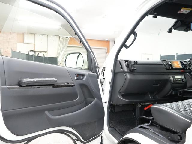 ハイエースバン スーパーGL ダークプライムII バッドフェイスボンネット/ローダウン/ESSEX ENCM17インチAW/バックカメラ/ETC/Bluetooth/デジタルインナーミラー/LEDテールランプ/テレビフルセグ/LEDテールランプ/(70枚目)