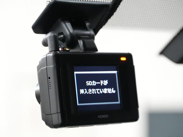 ハイエースバン スーパーＧＬ　ダークプライム　ＡＭＥ　シュタイナーＦＴＸ１７インチＡＷ／カロッツェリアナビ／バックカメラ／ＥＴＣ／Ｂｌｕｅｔｏｏｔｈ／ミラー型ドライブレコーダー／ドライブレコーダー／フリップダウンモニター／両側電動スライドドア（9枚目）