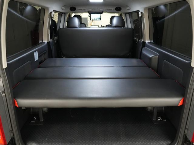 ハイエースバン スーパーＧＬ　ダークプライム　ＡＭＥ　シュタイナーＦＴＸ１７インチＡＷ／カロッツェリアナビ／バックカメラ／ＥＴＣ／Ｂｌｕｅｔｏｏｔｈ／ミラー型ドライブレコーダー／ドライブレコーダー／フリップダウンモニター／両側電動スライドドア（11枚目）