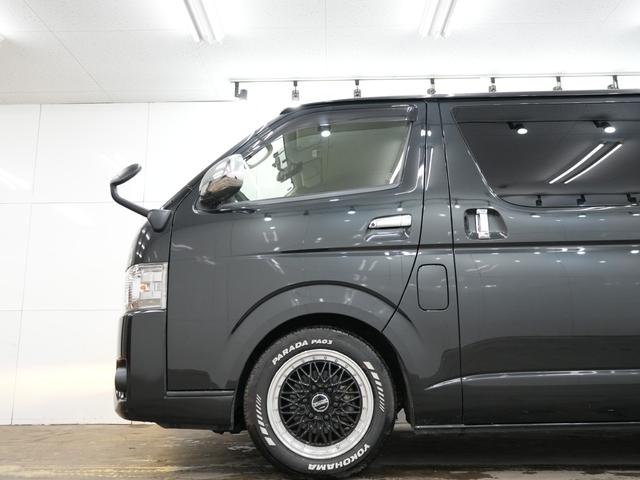 ハイエースバン スーパーＧＬ　ダークプライム　ＡＭＥ　シュタイナーＦＴＸ１７インチＡＷ／カロッツェリアナビ／バックカメラ／ＥＴＣ／Ｂｌｕｅｔｏｏｔｈ／ミラー型ドライブレコーダー／ドライブレコーダー／フリップダウンモニター／両側電動スライドドア（22枚目）