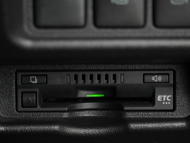 ハイエースバン スーパーＧＬ　ダークプライム　ＡＭＥ　シュタイナーＦＴＸ１７インチＡＷ／カロッツェリアナビ／バックカメラ／ＥＴＣ／Ｂｌｕｅｔｏｏｔｈ／ミラー型ドライブレコーダー／ドライブレコーダー／フリップダウンモニター／両側電動スライドドア（30枚目）