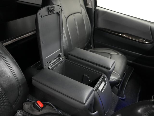 ハイエースバン スーパーＧＬ　ダークプライム　ＡＭＥ　シュタイナーＦＴＸ１７インチＡＷ／カロッツェリアナビ／バックカメラ／ＥＴＣ／Ｂｌｕｅｔｏｏｔｈ／ミラー型ドライブレコーダー／ドライブレコーダー／フリップダウンモニター／両側電動スライドドア（37枚目）