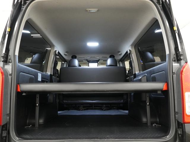 ハイエースバン スーパーＧＬ　ダークプライム　ＡＭＥ　シュタイナーＦＴＸ１７インチＡＷ／カロッツェリアナビ／バックカメラ／ＥＴＣ／Ｂｌｕｅｔｏｏｔｈ／ミラー型ドライブレコーダー／ドライブレコーダー／フリップダウンモニター／両側電動スライドドア（77枚目）