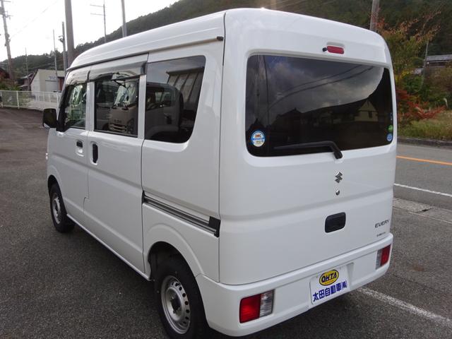 エブリイ ＰＡリミテッド　盗難防止　キーレスキー　助手席エアバック　パワステ　ＡＣ　横滑り防止　ＡＢＳ　レーダーブレーキ装着車（8枚目）