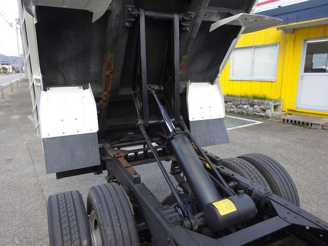 エルフトラック 強化フルフラットローダンプ 電動コボレーン サイドドア溶接止現状一方開 中間金具 プロテクターアングル補強(15枚目)