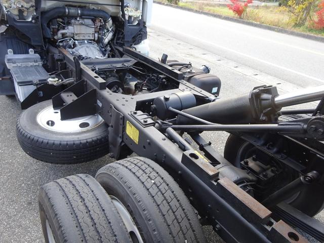 エルフトラック 強化フルフラットローダンプ 電動コボレーン サイドドア溶接止現状一方開 中間金具 プロテクターアングル補強(16枚目)