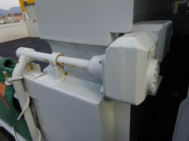 エルフトラック 強化フルフラットローダンプ 電動コボレーン サイドドア溶接止現状一方開 中間金具 プロテクターアングル補強(20枚目)