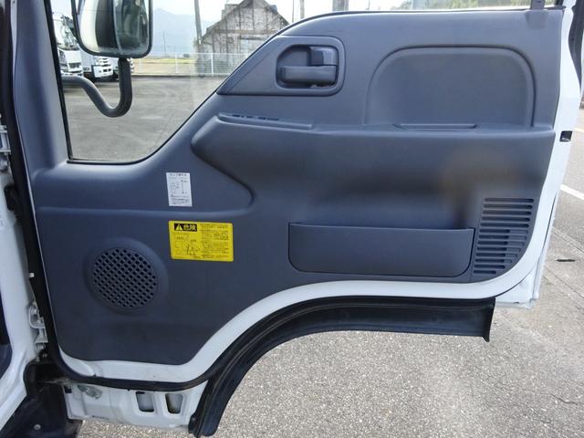 エルフトラック 強化フルフラットローダンプ 電動コボレーン サイドドア溶接止現状一方開 中間金具 プロテクターアングル補強(31枚目)