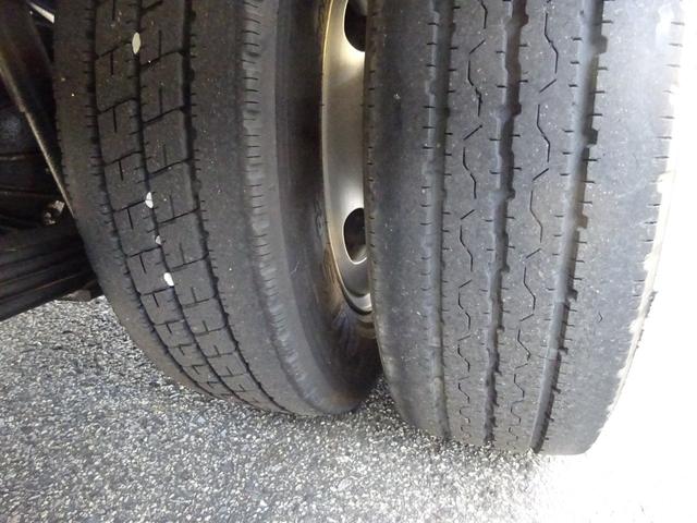 エルフトラック 強化フルフラットローダンプ 電動コボレーン サイドドア溶接止現状一方開 中間金具 プロテクターアングル補強(39枚目)