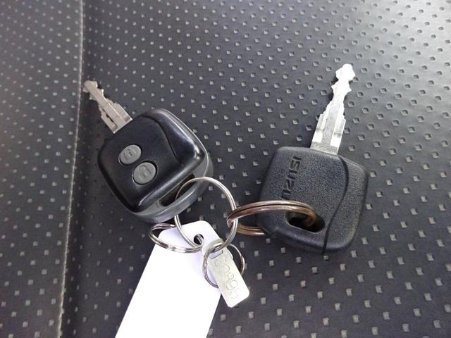 エルフトラック 強化フルフラットローダンプ 電動コボレーン サイドドア溶接止現状一方開 中間金具 プロテクターアングル補強(41枚目)