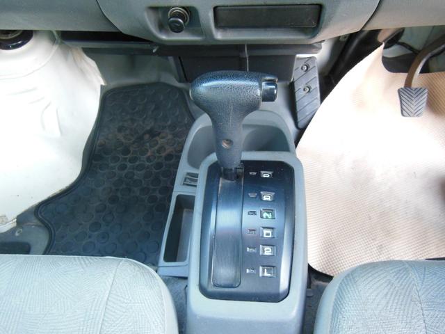 クリッパートラック 　４ＷＤ　オートマ　エアコン（17枚目）