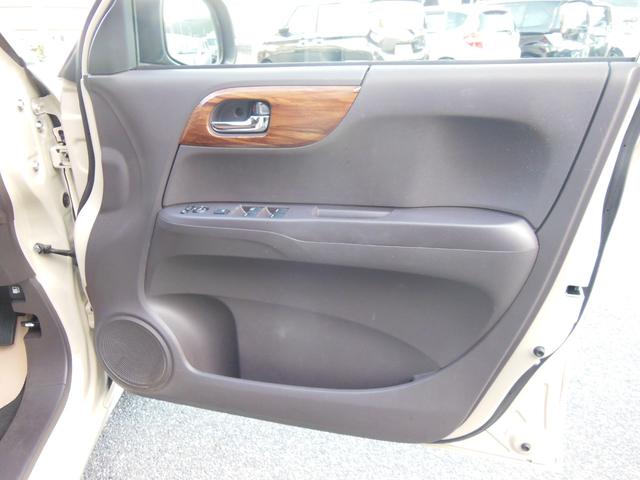 Ｎ－ＯＮＥ セレクト　ナビ　バックカメラ　ＥＴＣ　シートヒーター　ＨＩＤヘッドライト　オートライト（30枚目）