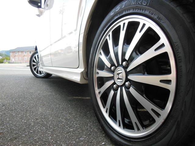 Ｎ－ＢＯＸカスタム Ｇ　ターボＳＳパッケージ　ナビ　バックカメラ　両側パワースライドドア　スマートキー　衝突軽減装置　ＨＩＤヘッドライト　クルーズコントロール　オートライト　ターボ車（3枚目）