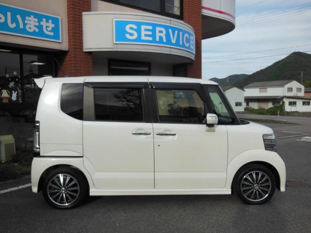 Ｎ－ＢＯＸカスタム Ｇ　ターボＳＳパッケージ　ナビ　バックカメラ　両側パワースライドドア　スマートキー　衝突軽減装置　ＨＩＤヘッドライト　クルーズコントロール　オートライト　ターボ車（6枚目）