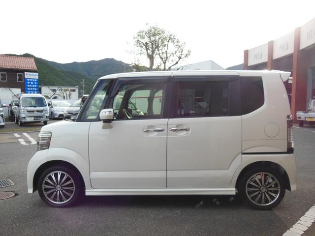 Ｎ－ＢＯＸカスタム Ｇ　ターボＳＳパッケージ　ナビ　バックカメラ　両側パワースライドドア　スマートキー　衝突軽減装置　ＨＩＤヘッドライト　クルーズコントロール　オートライト　ターボ車（8枚目）