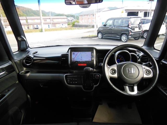 Ｎ－ＢＯＸカスタム Ｇ　ターボＳＳパッケージ　ナビ　バックカメラ　両側パワースライドドア　スマートキー　衝突軽減装置　ＨＩＤヘッドライト　クルーズコントロール　オートライト　ターボ車（13枚目）