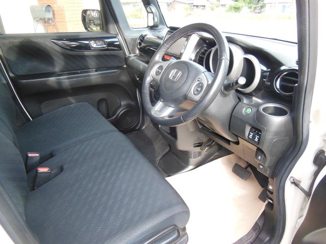 Ｎ－ＢＯＸカスタム Ｇ　ターボＳＳパッケージ　ナビ　バックカメラ　両側パワースライドドア　スマートキー　衝突軽減装置　ＨＩＤヘッドライト　クルーズコントロール　オートライト　ターボ車（24枚目）