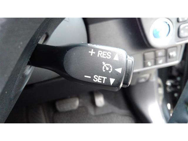 カローラフィールダー ハイブリッドG スマートエントリー Aストップ ワンオーナー車 助手席エアバック フルセグ地デジTV エアバック メディアプレイヤー接続 カーテンエアバッグ DVD視聴可 ワイヤレスキー 盗難防止 パワーウィンド(13枚目)