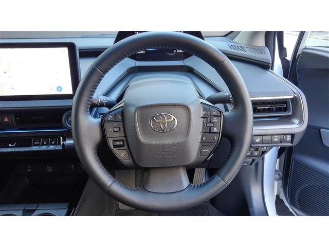 プリウス Ｚ　リアカメラ　プリクラッシュ　１オーナ　メモリナビ　ＡＣ１００Ｖ電源　ＬＥＤランプ　ナビ・ＴＶ　オートクルーズ　アルミホイール　ドライブレコーダ　ＡＣ　運転席エアバッグ　横滑り防止装置　ＥＴＣ付　ＡＢＳ（16枚目）