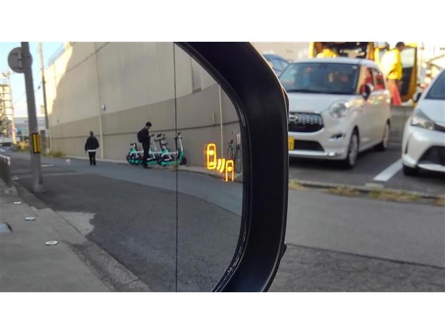 プリウス Ｚ　リアカメラ　プリクラッシュ　１オーナ　メモリナビ　ＡＣ１００Ｖ電源　ＬＥＤランプ　ナビ・ＴＶ　オートクルーズ　アルミホイール　ドライブレコーダ　ＡＣ　運転席エアバッグ　横滑り防止装置　ＥＴＣ付　ＡＢＳ（19枚目）