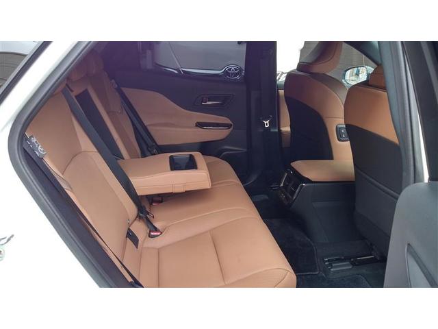 クラウンスポーツ Ｚ　ＡＷＤ　フルセグテレビ　１オーナー　ＥＴＣ車載器　ＴＶナビ　クルコン　横滑り防止装置　エアバッグ　本革　ＡＣ１００Ｖ　ミュージックプレイヤー接続可　メモリナビ　ドラレコ　キーレス　盗難防止装置　ＡＢＳ（17枚目）