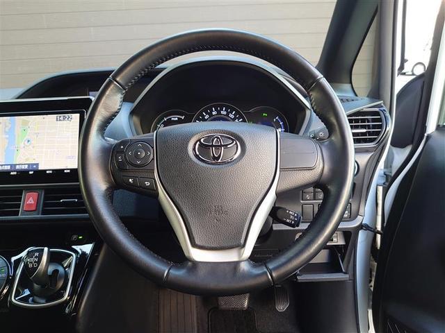 ノア ハイブリッドG スマートキー&プッシュスタート LEDへッドライト 地デジ イモビライザー Wエアコン パワーウインドウ アルミ クルコン エアバッグ 横滑り防止 DVD再生機能 フルフラット パワステ ナビTV(13枚目)