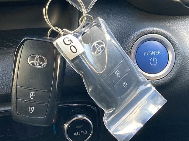 ヤリス ハイブリッドZ PCS Bカメラ ドラレコ付 ナビ付 LEDランプ スマキー ETC付き メディアプレイヤー接続 VSC パワステ 1オナ車 クルコン カーテンエアバック キーフリー ABS イモビ エアコン(17枚目)