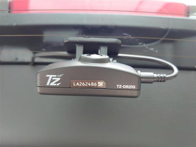 ノア Ｓ－Ｚ　アルミホイール　デュアルエアコン　クルーズコントロール　盗難防止装置　ＬＥＤライト　両側自動ドア　メモリーナビ　キーレス　横滑り防止　ナビＴＶ　ワンオーナー　三列シート　ＤＶＤ再生　スマートキー（18枚目）