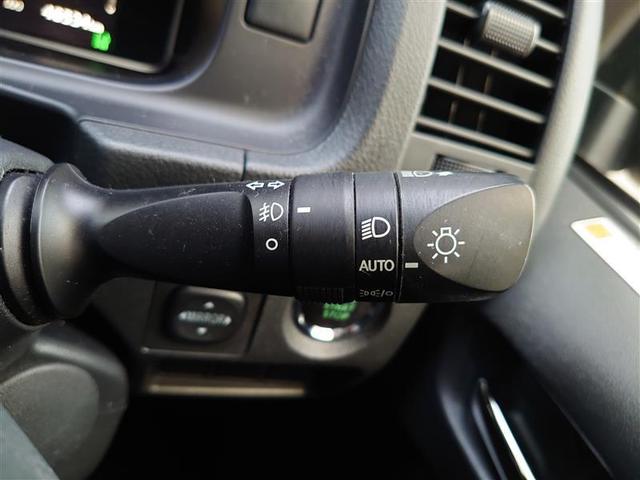 ハイエースバン ロングスーパーＧＬ　ダブルエアコン　助手席エアバッグ　ＬＥＤヘッド　運転席エアバッグ　ドラレコ　イモビライザー　オートエアコン　フルセグテレビ　フルタイム４ＷＤ　メモリナビ　パワーステアリング　スマ－トキー　ＥＴＣ車載器（11枚目）