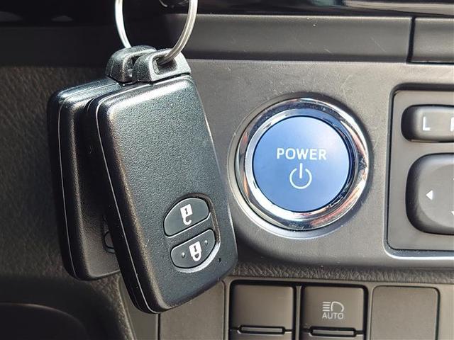 カローラフィールダー ハイブリッドG ダブルバイビー PCS インテリキー 横滑防止 アイドルストップ ミュージックプレイヤー接続可 クルーズコントロール LEDヘッドライト オートエアコン ワンオーナー ETC アルミホイール キーフリーシステム(15枚目)