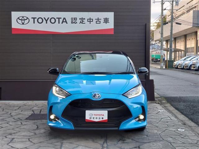 ヤリス ハイブリッドＺ　ＰＣＳ　ＡＷ　Ｂカメラ　アイドリングストップ車　ドラレコ付　ＬＥＤランプ　スマキー　ＥＴＣ付き　メディアプレイヤー接続　ＶＳＣ　パワステ　１オナ車　クルコン　カーテンエアバック　キーフリー　ＡＢＳ（5枚目）