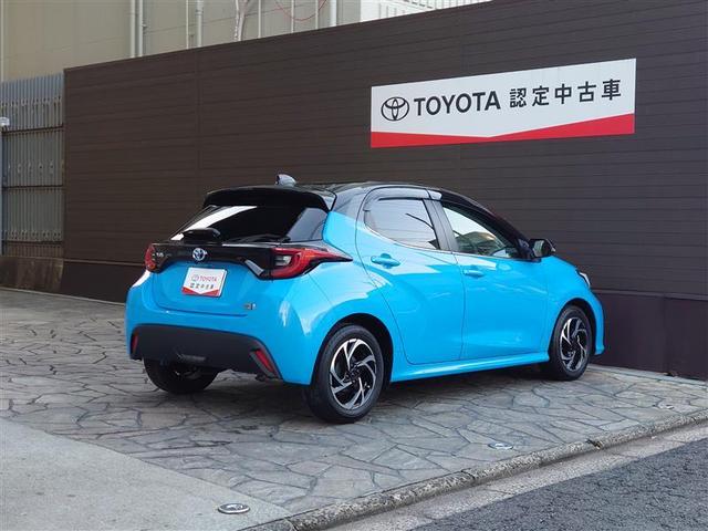 ヤリス ハイブリッドＺ　ＰＣＳ　ＡＷ　Ｂカメラ　アイドリングストップ車　ドラレコ付　ＬＥＤランプ　スマキー　ＥＴＣ付き　メディアプレイヤー接続　ＶＳＣ　パワステ　１オナ車　クルコン　カーテンエアバック　キーフリー　ＡＢＳ（7枚目）