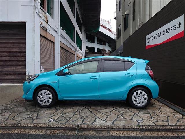 アクア Ｓ　スマートキープッシュスタート　キーレスエントリ　ＬＥＤヘッドライト　ドラレコ付　イモビ　ワンオーナー車　オートエアコン　デュアルエアバック　ＥＳＣ　パワーウィンドウ　ＳＲＳ　パワーステアリング　ＡＢＳ（5枚目）