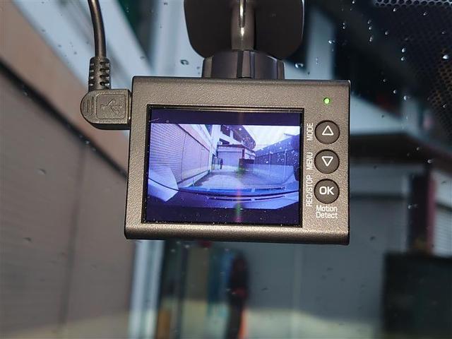 アクア Ｓ　スマートキープッシュスタート　キーレスエントリ　ＬＥＤヘッドライト　ドラレコ付　イモビ　ワンオーナー車　オートエアコン　デュアルエアバック　ＥＳＣ　パワーウィンドウ　ＳＲＳ　パワーステアリング　ＡＢＳ（13枚目）