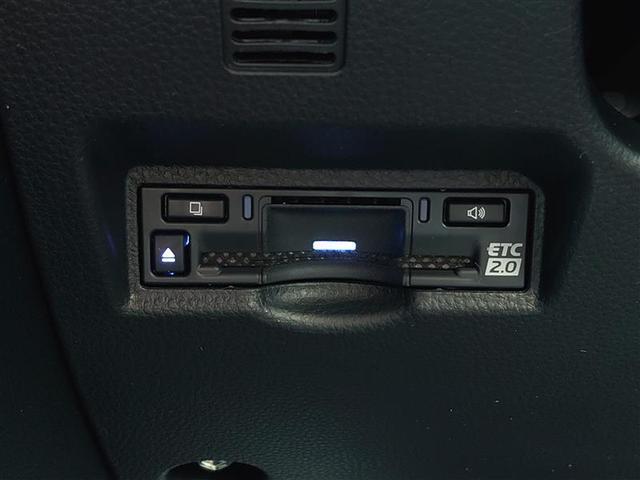 ノア ハイブリッドＳ－Ｚ　横滑り防止機能　エアバッグ　アイドリングストップ　オートクルーズコントロール　地デジ　両側自動ドア　ダブルエアコン　スマートエントリー　ＬＥＤランプ　バックモニター　メモリナビ　３列シート　ＥＴＣ付き（16枚目）