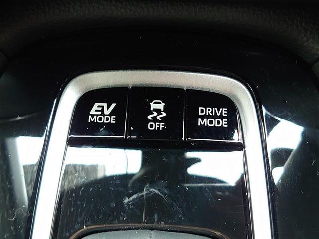 カローラクロス ハイブリッド　Ｚ　Ａクルコン　ＰＣＳ　ＡＣ１００　Ｐシート　４ＷＤ車　横滑り防止装置　キーフリー　ＡＢＳ　ＬＥＤライト　ＥＴＣ車載器　地デジＴＶ　ナビ＆ＴＶ　半革シート　盗難防止装置　アルミホイール　スマートキー（10枚目）