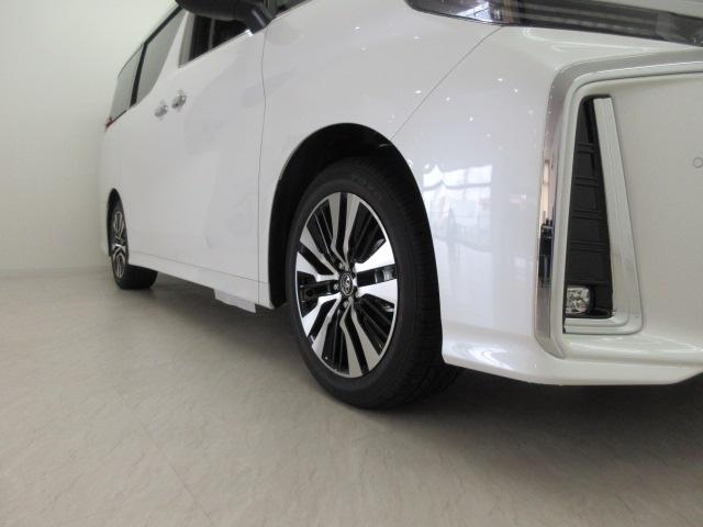 2.5S Cパッケージ 新車 サンルーフ フリップダウンモニター 3眼LEDヘッド シーケンシャルウィンカー ディスプレイオーディオ 両側電動スライド パワーバックドア ブラックレザーシート オットマン レーントレーシング(26枚目)