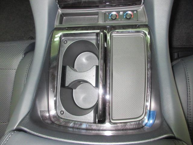 2.5S Cパッケージ 新車 3眼LEDヘッドライト シーケンシャルウィンカー フリップダウンモニター ディスプレイオーディオ 両側電動スライド パワーバックドア オットマン レーントレーシング レザーシート 電動オットマン(64枚目)