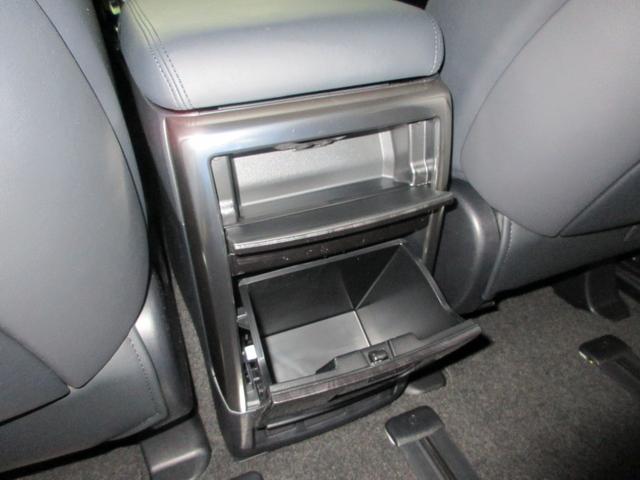2.5S Cパッケージ 新車 フリップダウンモニター 3眼LEDヘッドライト シーケンシャルウィンカー ディスプレイオーディオ 両側電動スライド パワーバックドア オットマン レーントレーシング レザーシート 電動オットマン(70枚目)