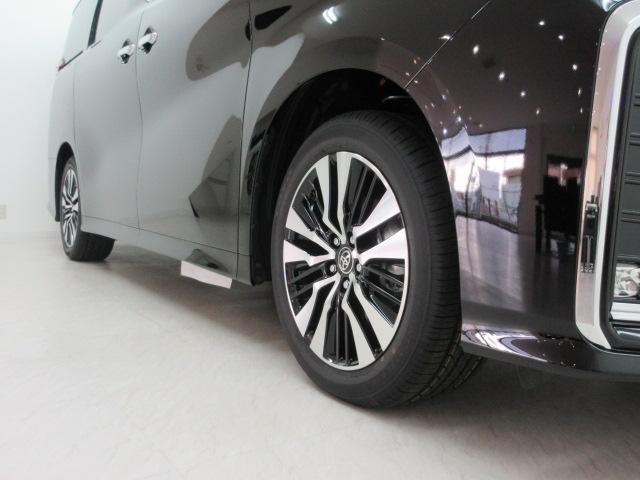 2.5S Cパッケージ 新車 サンルーフ フリップダウンモニター 3眼LEDヘッド シーケンシャル ディスプレイオーディオ 両側電動スライド パワーバックドア ブラックレザーシート オットマン レーントレーシング(45枚目)