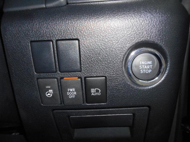 2.5S Cパッケージ 新車 サンルーフ フリップダウンモニター 3眼LEDヘッド シーケンシャル ディスプレイオーディオ 両側電動スライド パワーバックドア ブラックレザーシート オットマン レーントレーシング(67枚目)