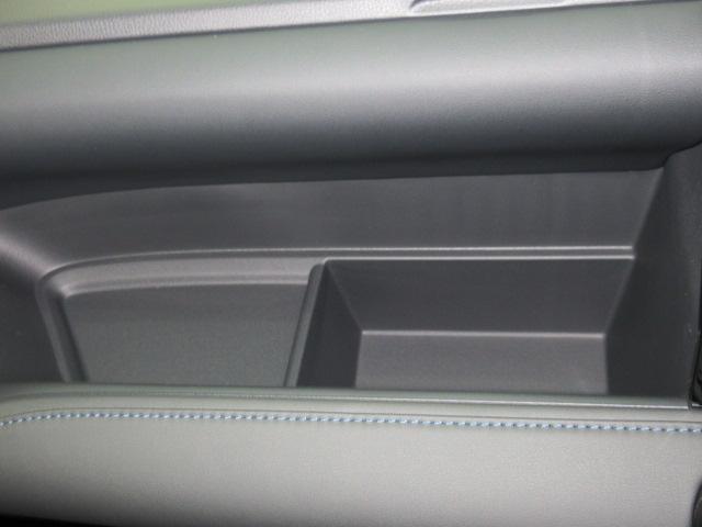 S-Z 新車 快適利便 10.5インチディスプレイオーディオPlus TV・CD・DVD 3眼LED ETC オットマン ハンズフリー両側電動スライドドア パワーバックドア 2列目シートヒーター(67枚目)