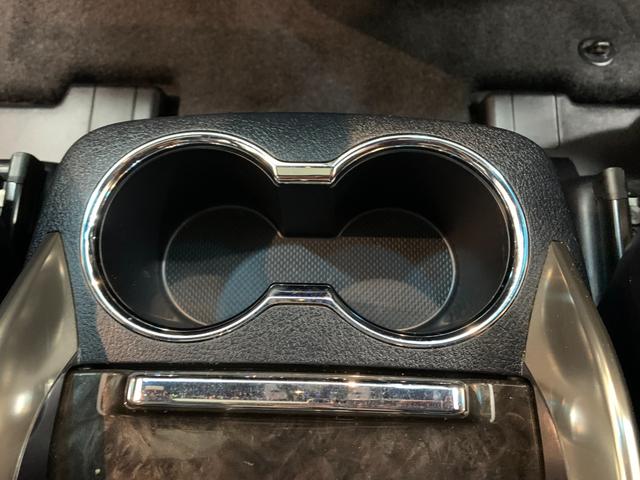 アルファード ２．５Ｓ　タイプゴールドＩＩ　１オーナー　禁煙車　Ｗサンルーフ　両側電動スライドドア　３眼ＬＥＤ　シーケンシャルウインカー　電動リアゲート　ＡＣ１００Ｖ　ハーフレザーシート　ナビキット　純正１８インチＡＷ　ＤＶＤキット　ＥＴＣ（61枚目）